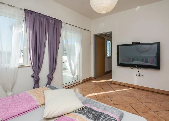 Apartment Bojana *