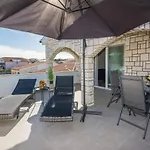 Bojana Apartamento Vir