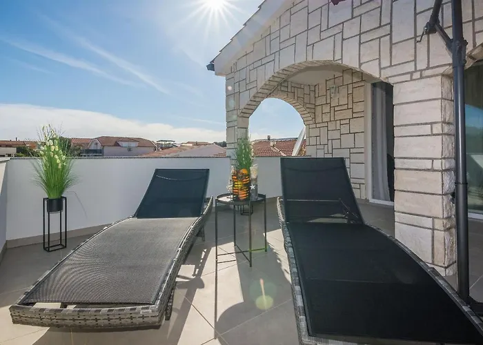 Apartment Bojana Vir